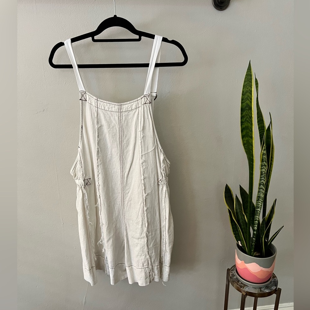 Free People overall shorts. EUC size M